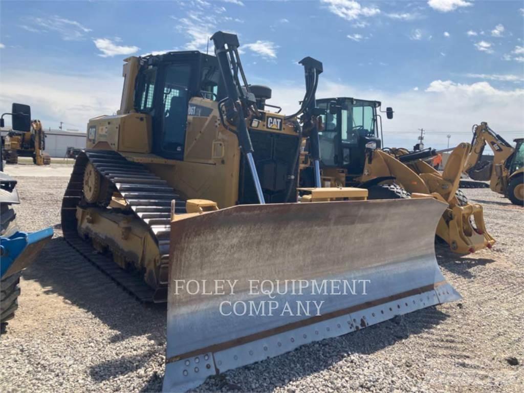 CAT D6TXWVPA Buldooserid