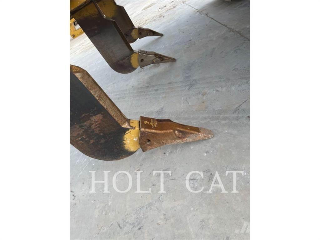 CAT D6XELGPVP3 Buldooserid