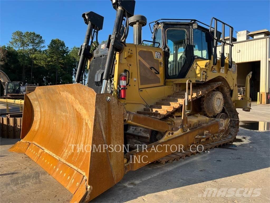 CAT D7 Buldooserid