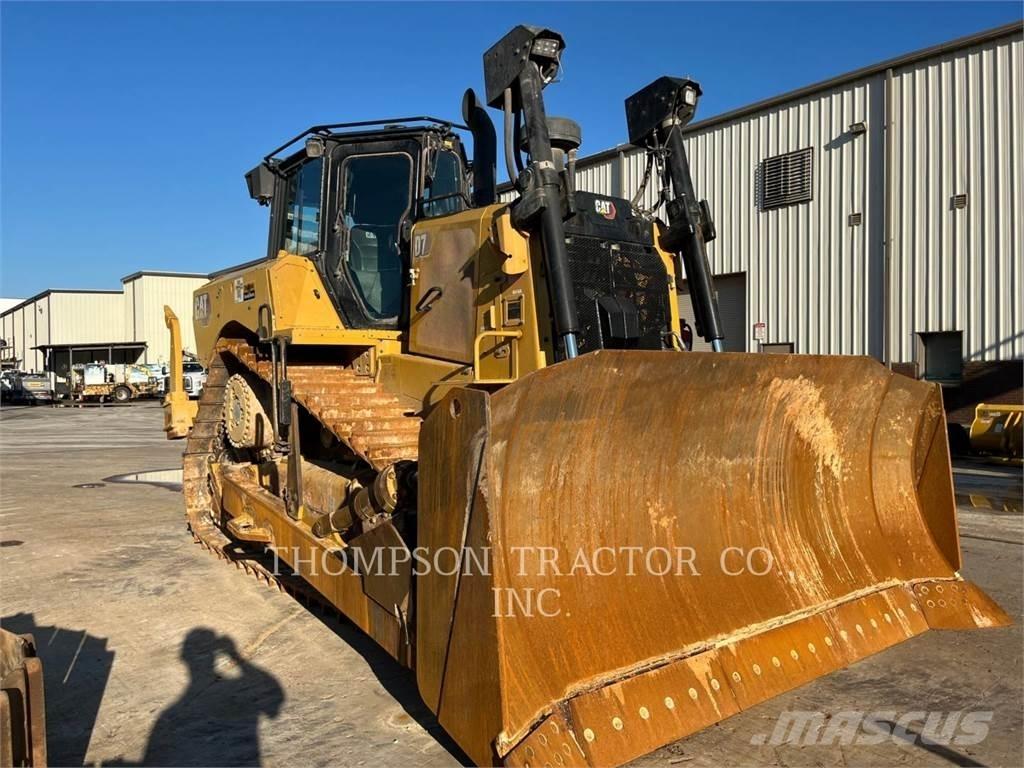 CAT D7 Buldooserid