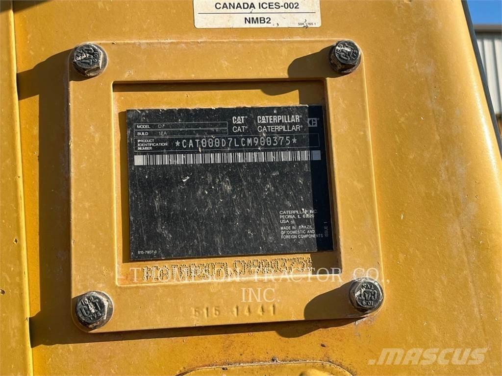 CAT D7 Buldooserid