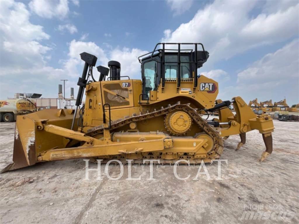CAT D7 Buldooserid