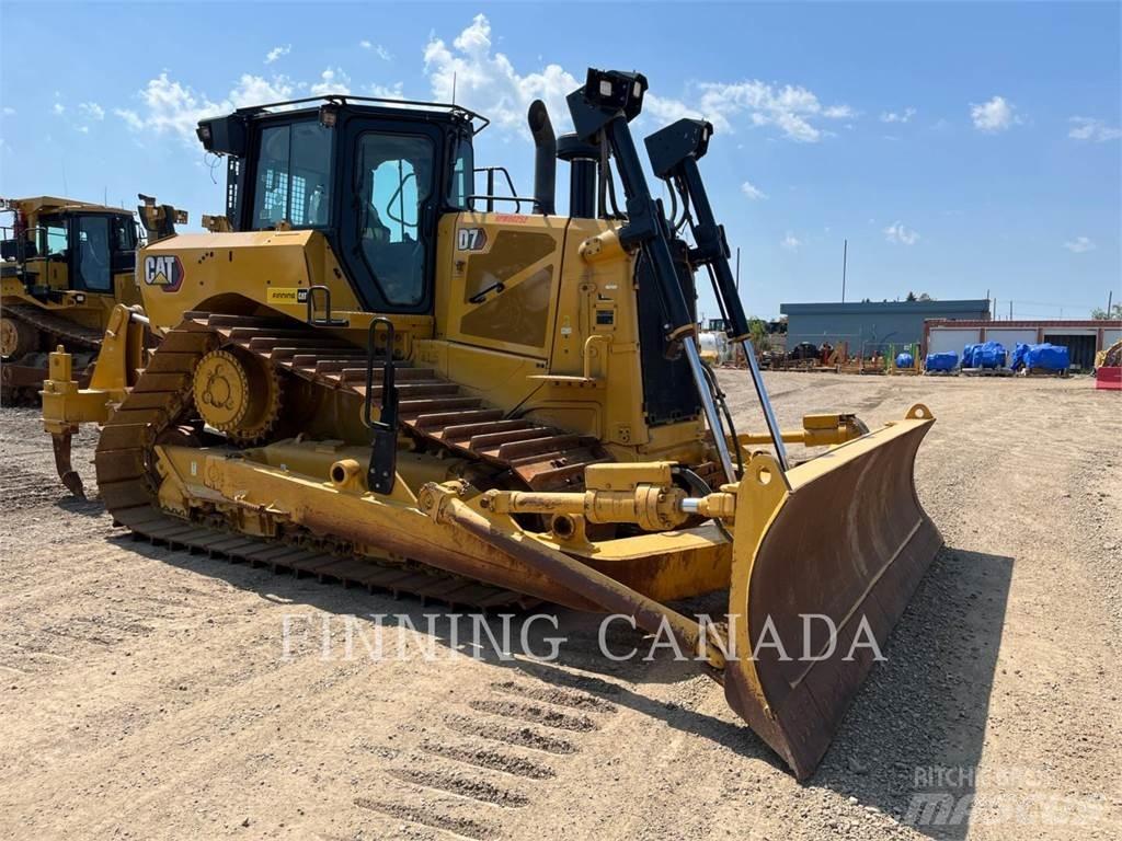 CAT D7-17 Buldooserid