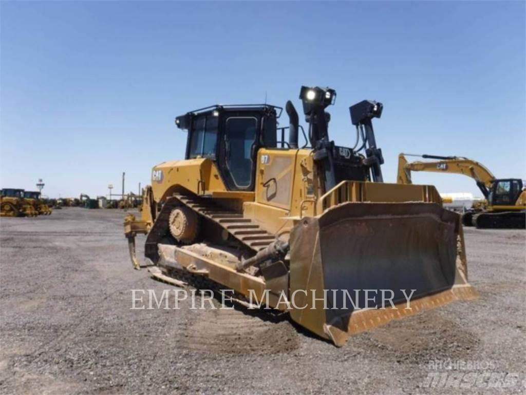 CAT D7-17 Buldooserid
