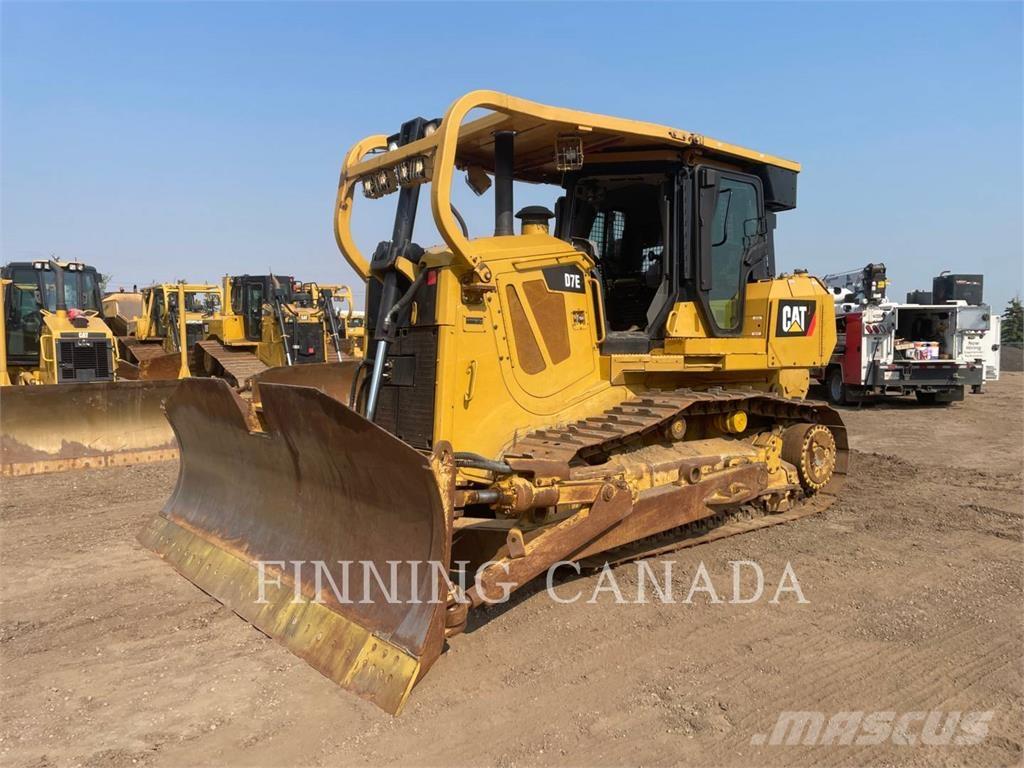 CAT D7E Buldooserid