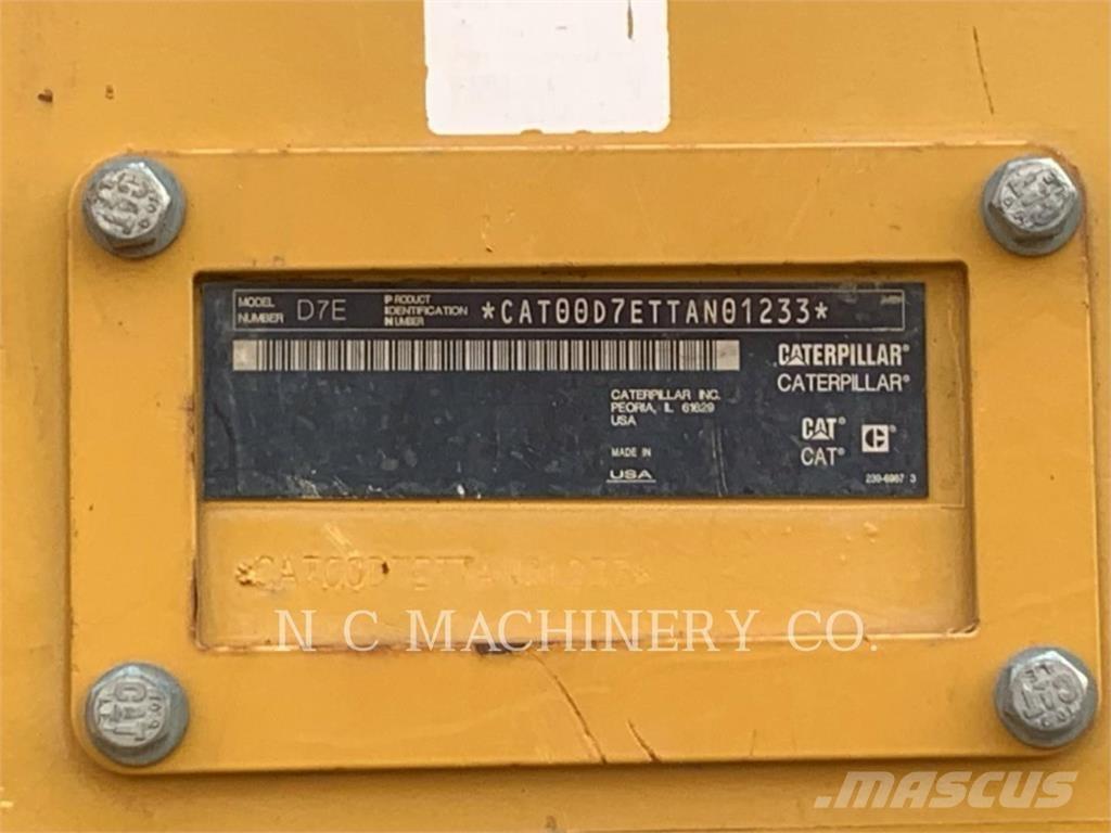 CAT D7E Buldooserid