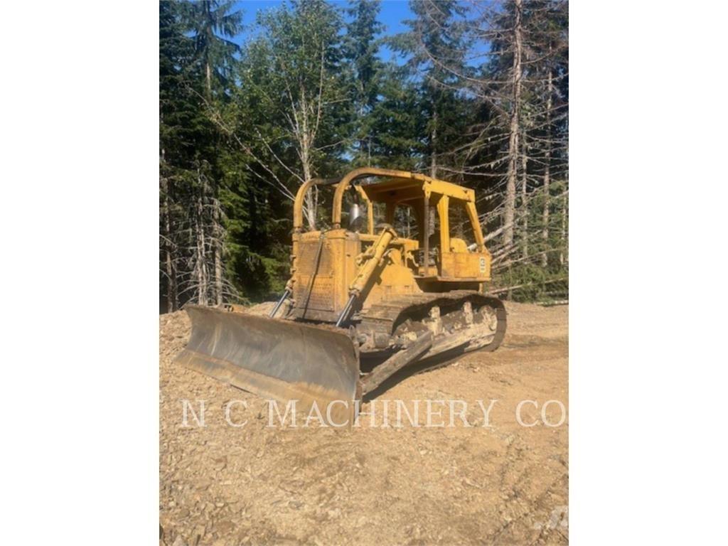 CAT D7G Buldooserid