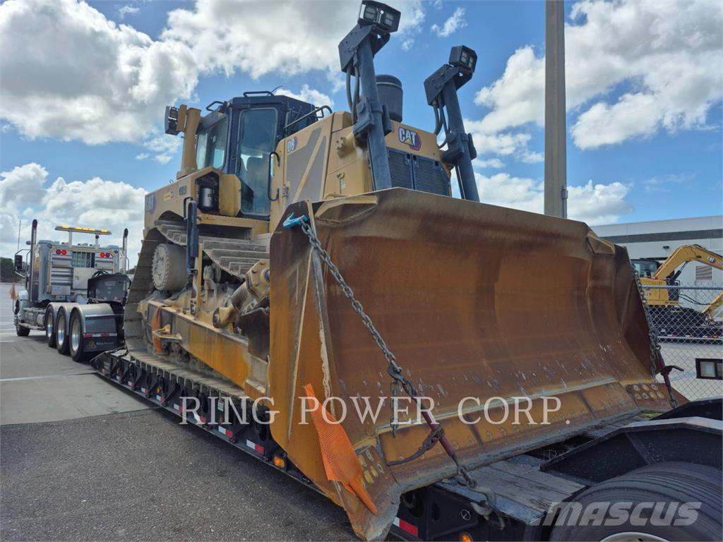CAT D8 Buldooserid