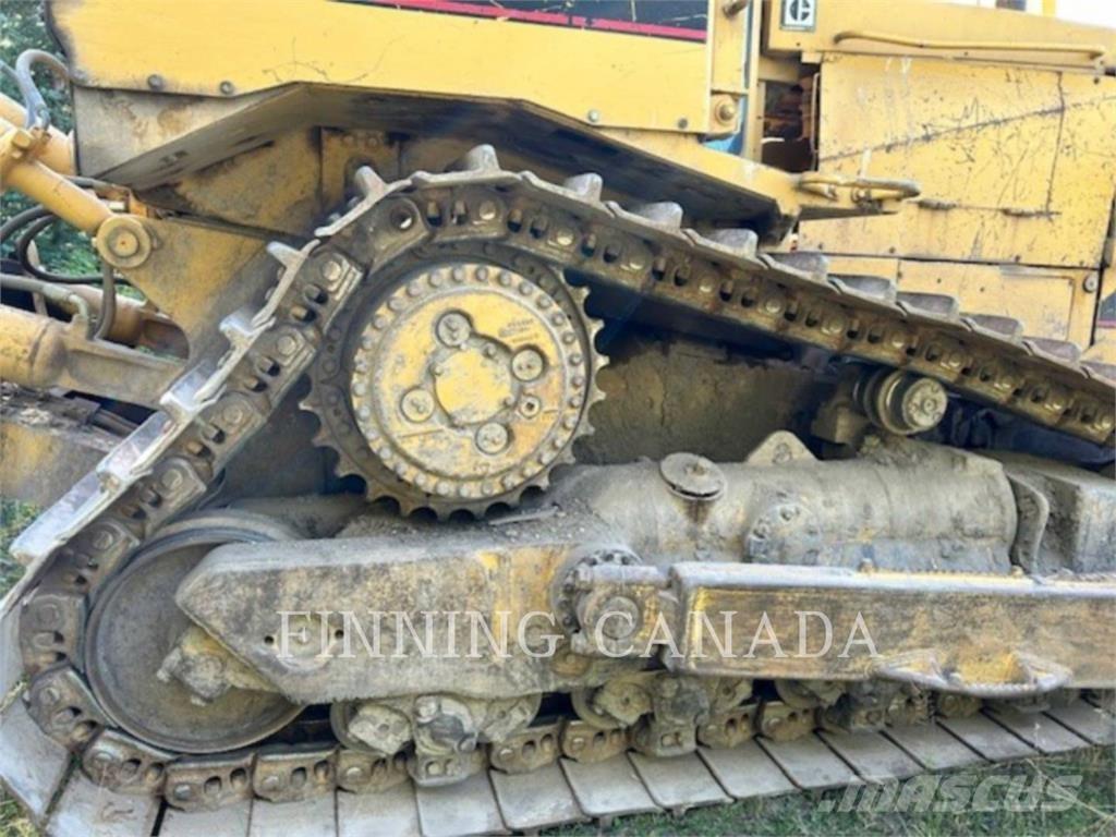 CAT D8N Buldooserid