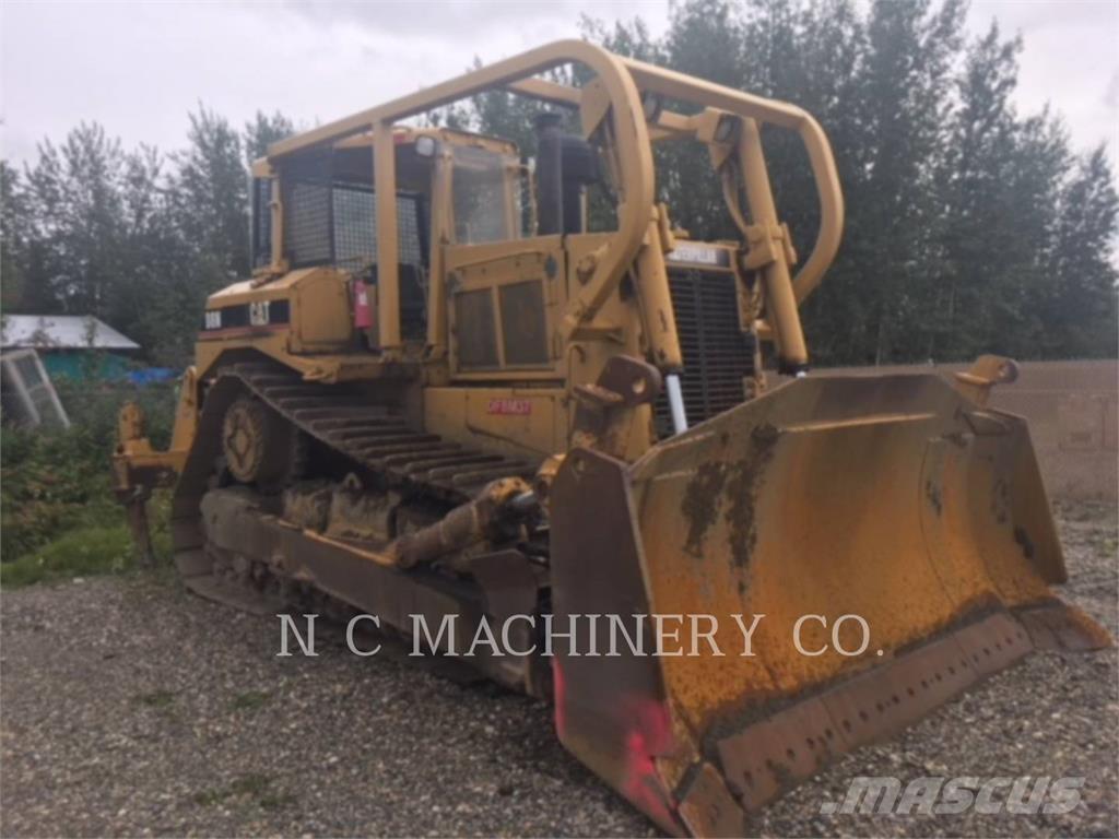 CAT D8N Buldooserid