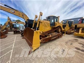 CAT D8T Buldooserid