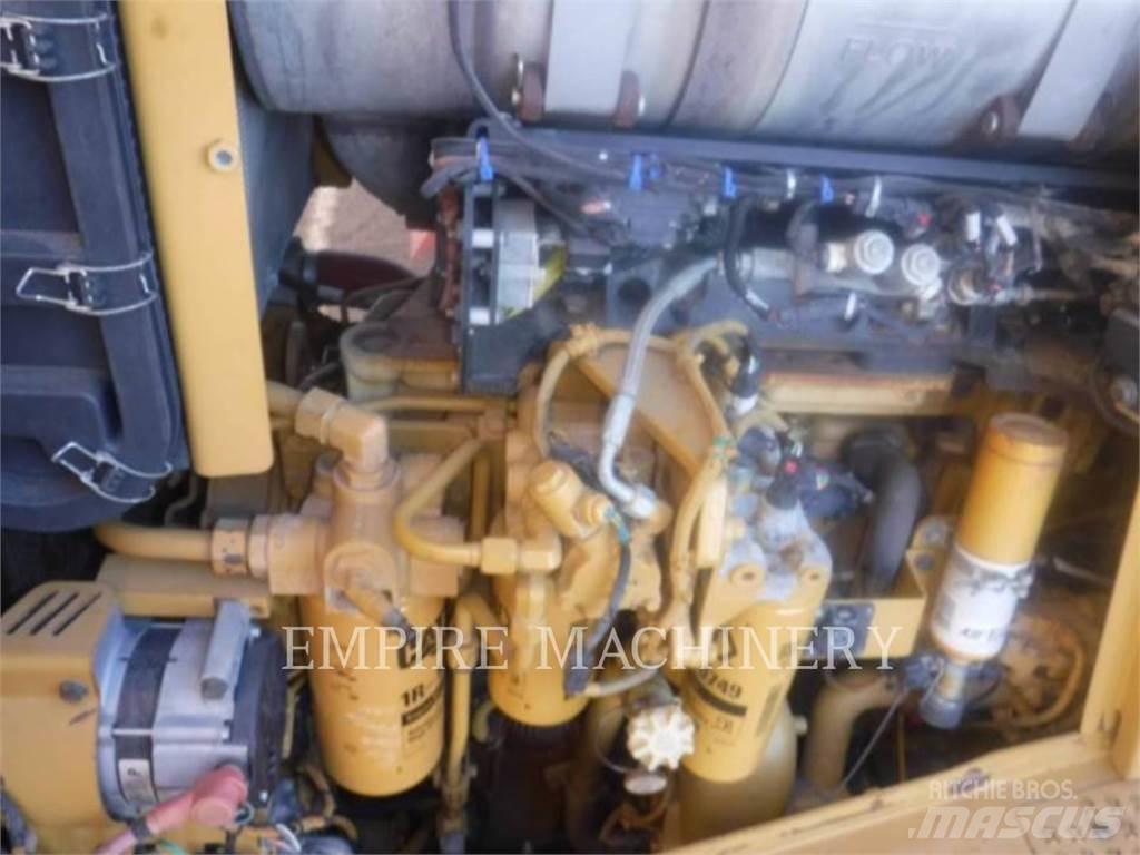 CAT D8T Buldooserid