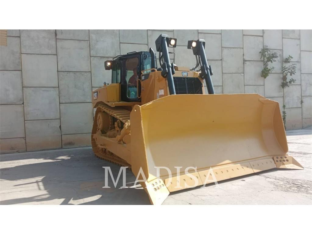 CAT D8T Buldooserid