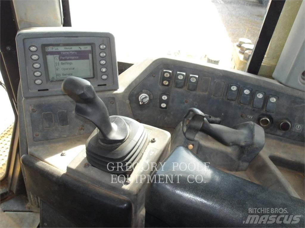 CAT D8T Buldooserid