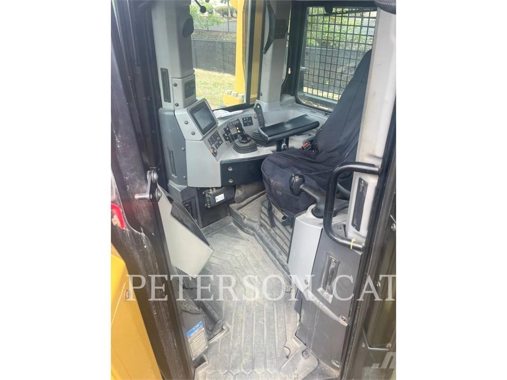 CAT D8T Buldooserid