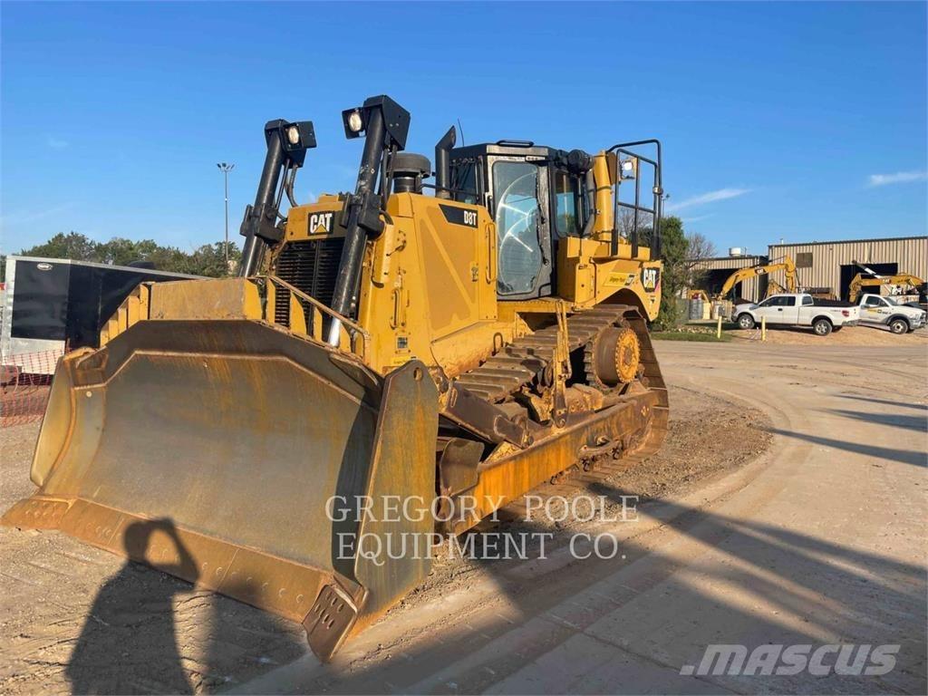 CAT D8T Buldooserid