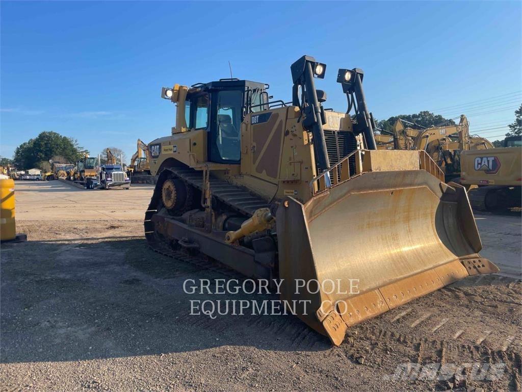 CAT D8T Buldooserid