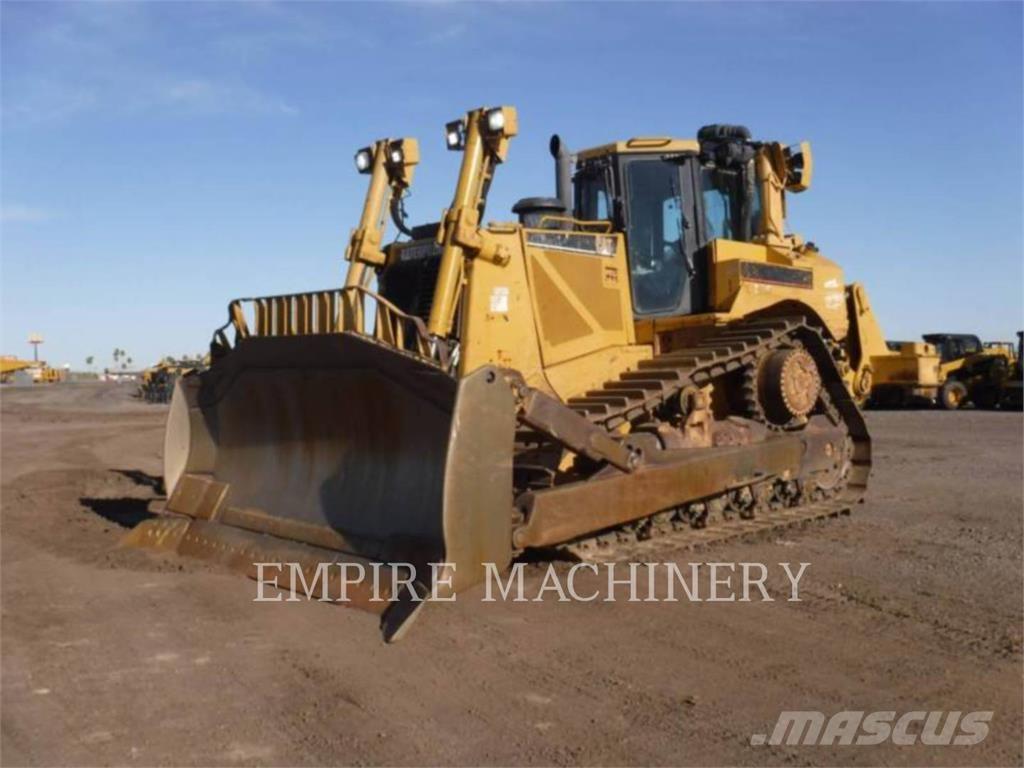 CAT D8T Buldooserid