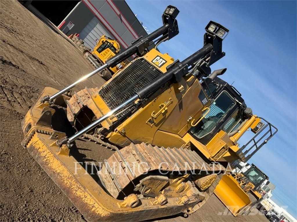 CAT D8T Buldooserid