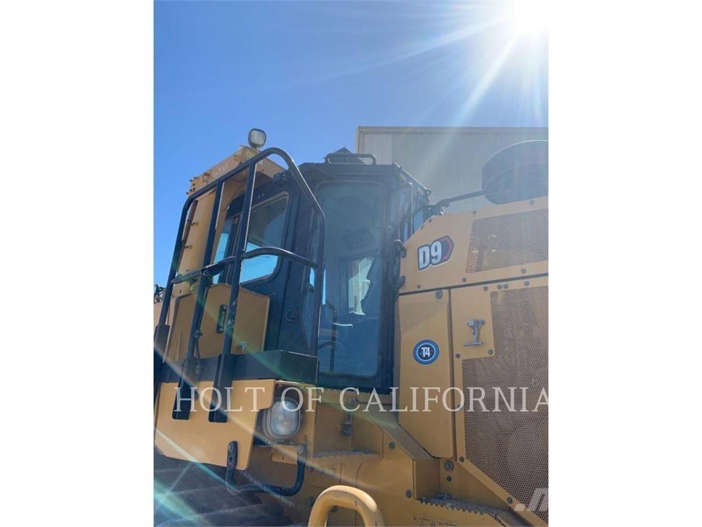 CAT D9 Buldooserid