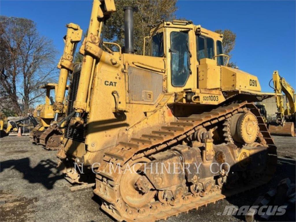 CAT D9N Buldooserid