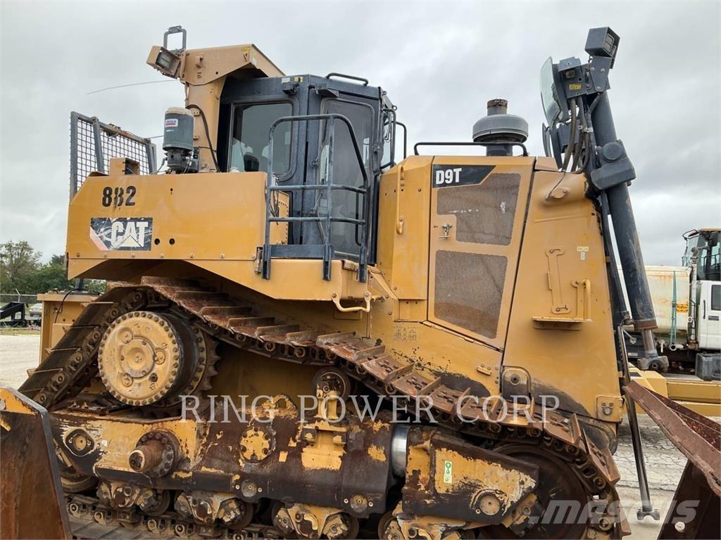CAT D9T Buldooserid