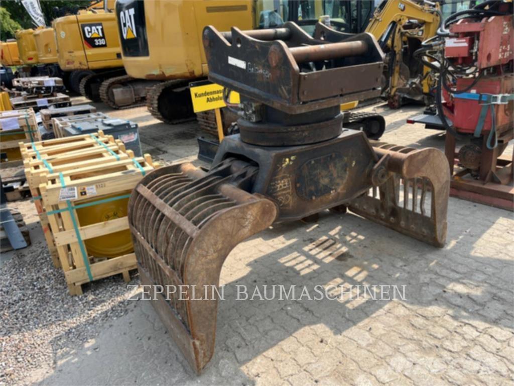 CAT G315B/D Haaratsid