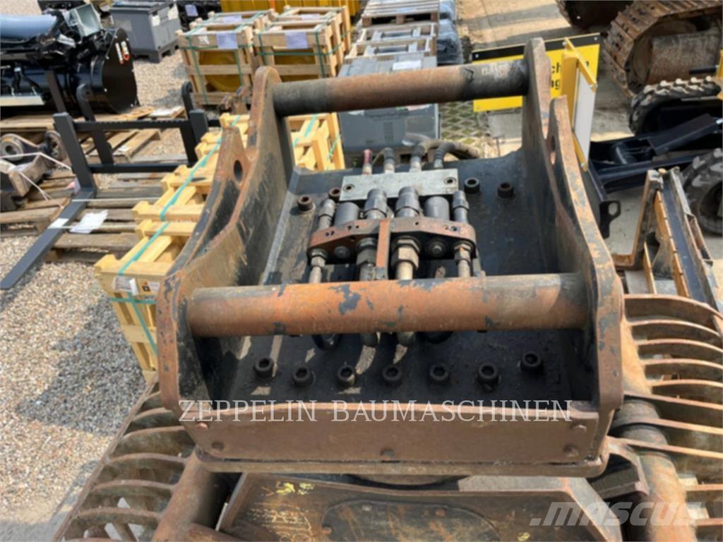 CAT G315B/D Haaratsid