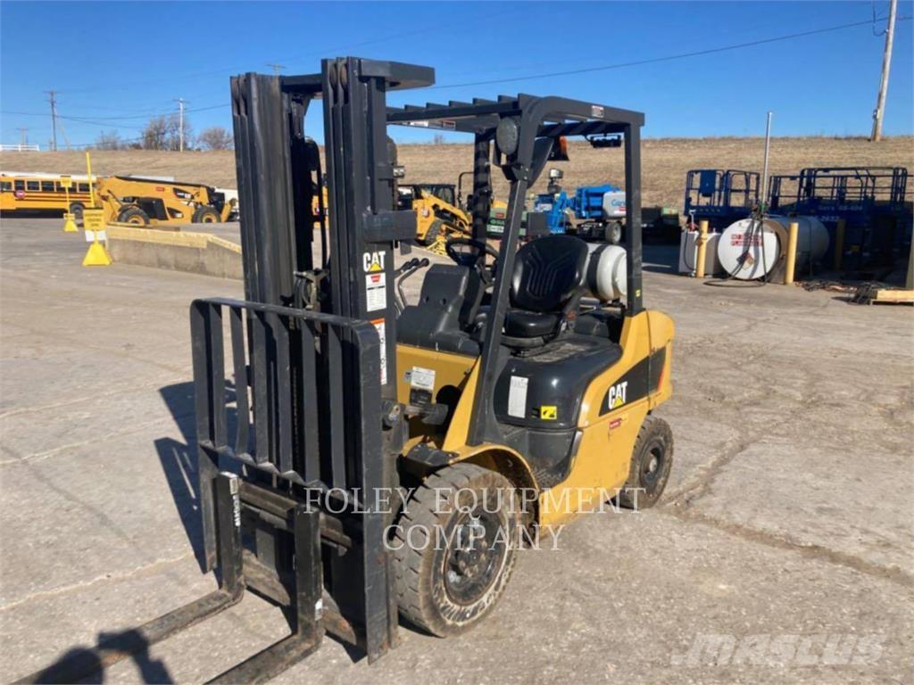 CAT GP25N Lammutusekskavaatorid