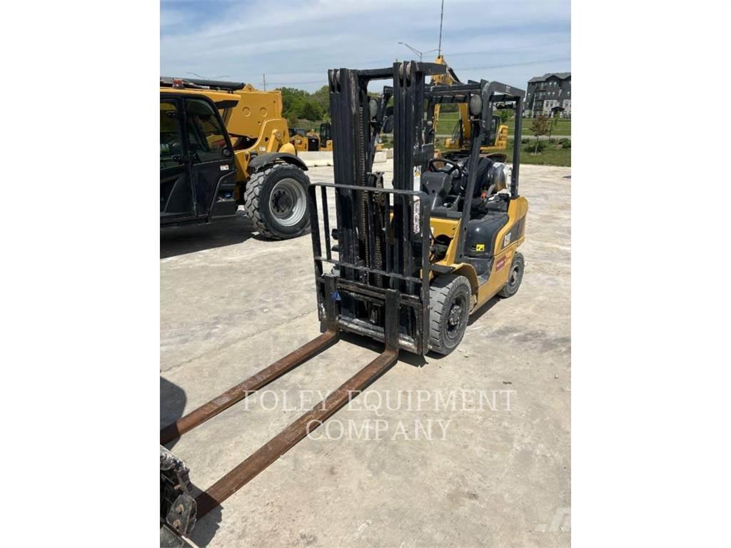 CAT GP25N Lammutusekskavaatorid