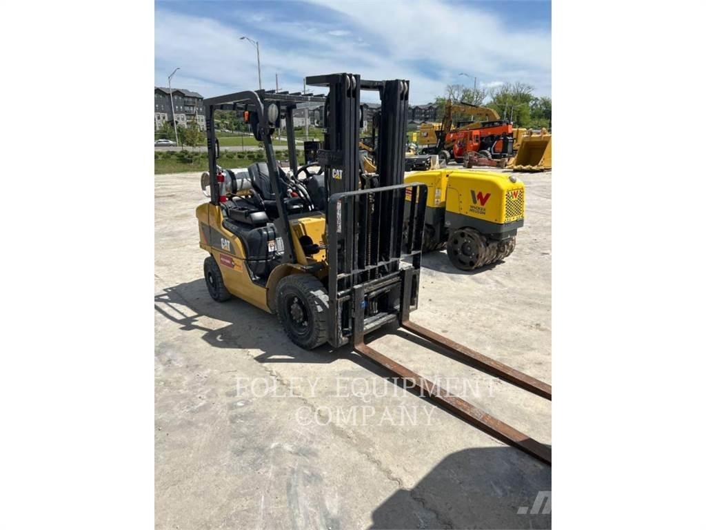CAT GP25N Lammutusekskavaatorid