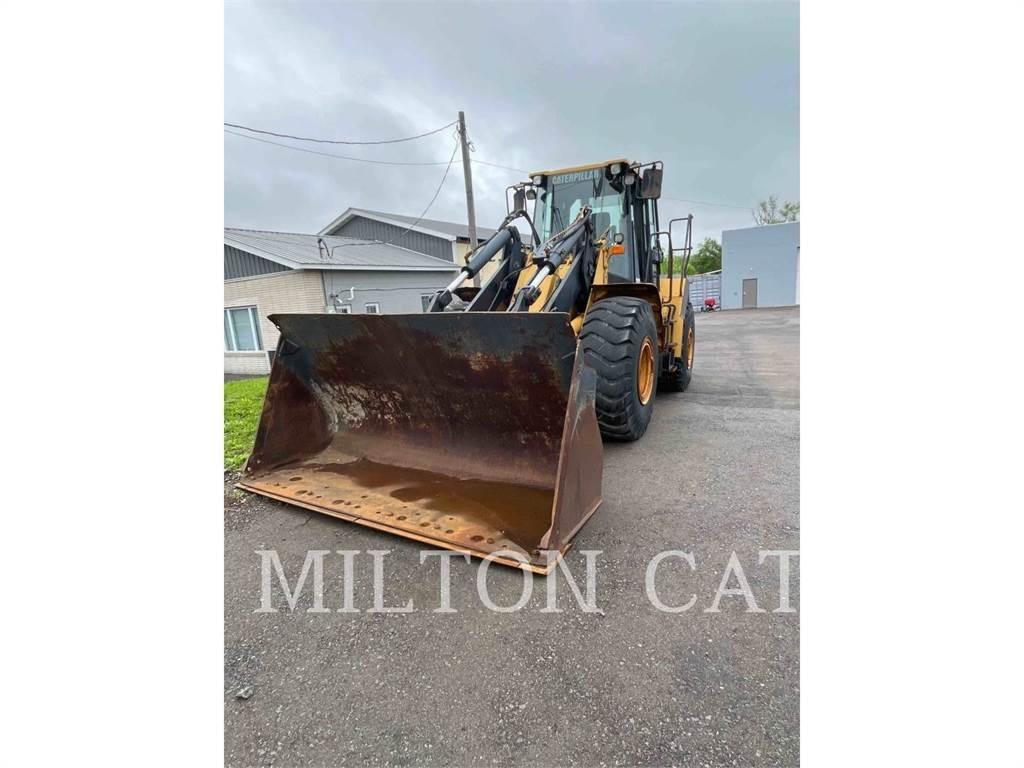 CAT IT62G Rataslaadurid