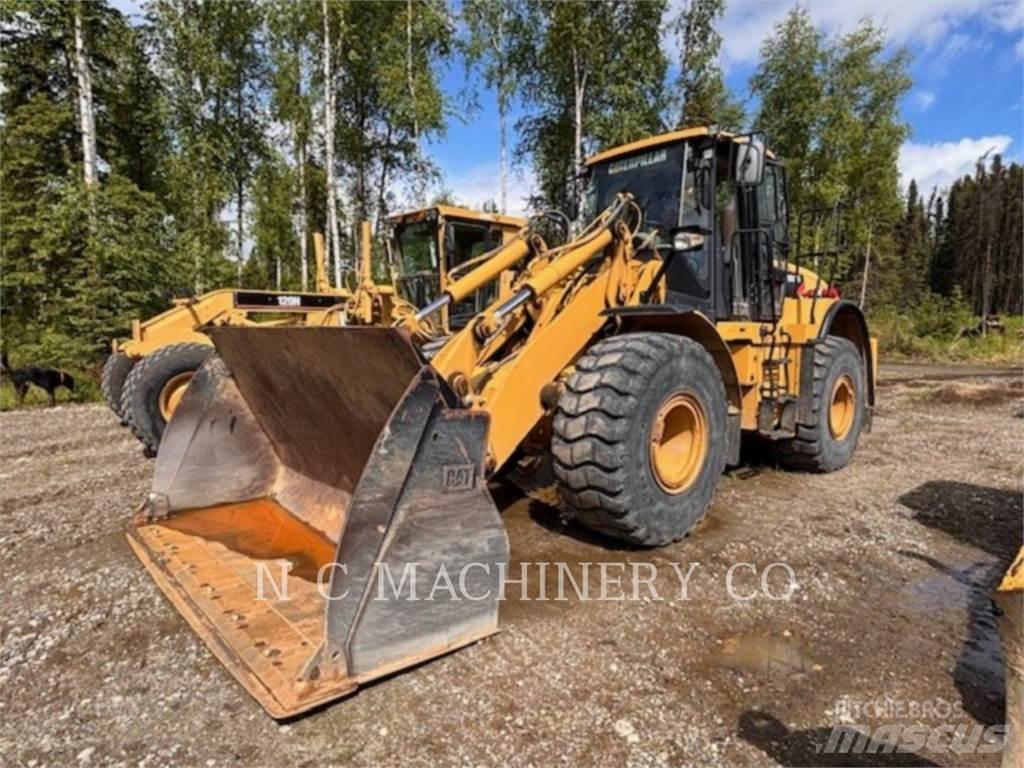 CAT IT62H Rataslaadurid