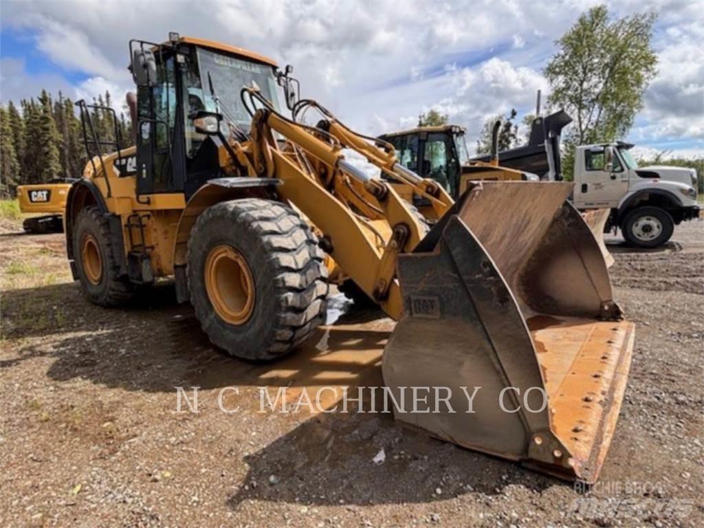CAT IT62H Rataslaadurid