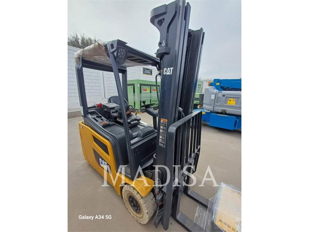 CAT LIFT TRUCKS 2ET3000 Kahveltõstukid - muud