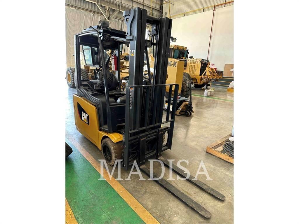 CAT LIFT TRUCKS 2ET4000 Kahveltõstukid - muud