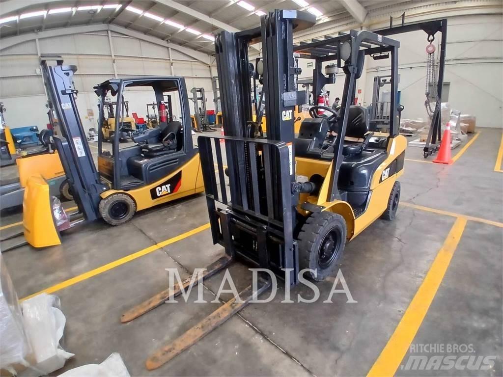 CAT LIFT TRUCKS DP25NM Kahveltõstukid - muud