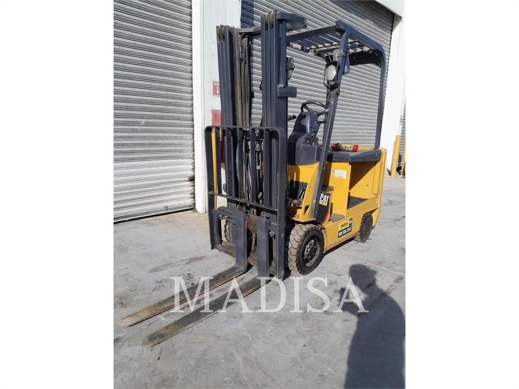 CAT LIFT TRUCKS E3500-AC Kahveltõstukid - muud