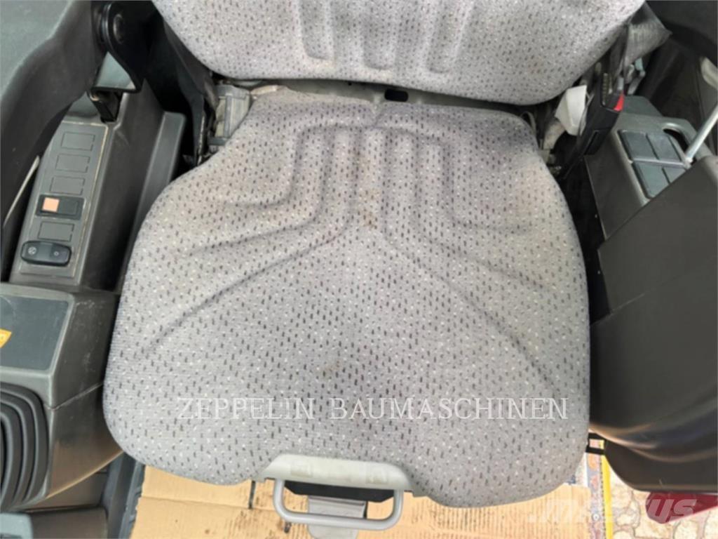 CAT M314F Ratasekskavaatorid