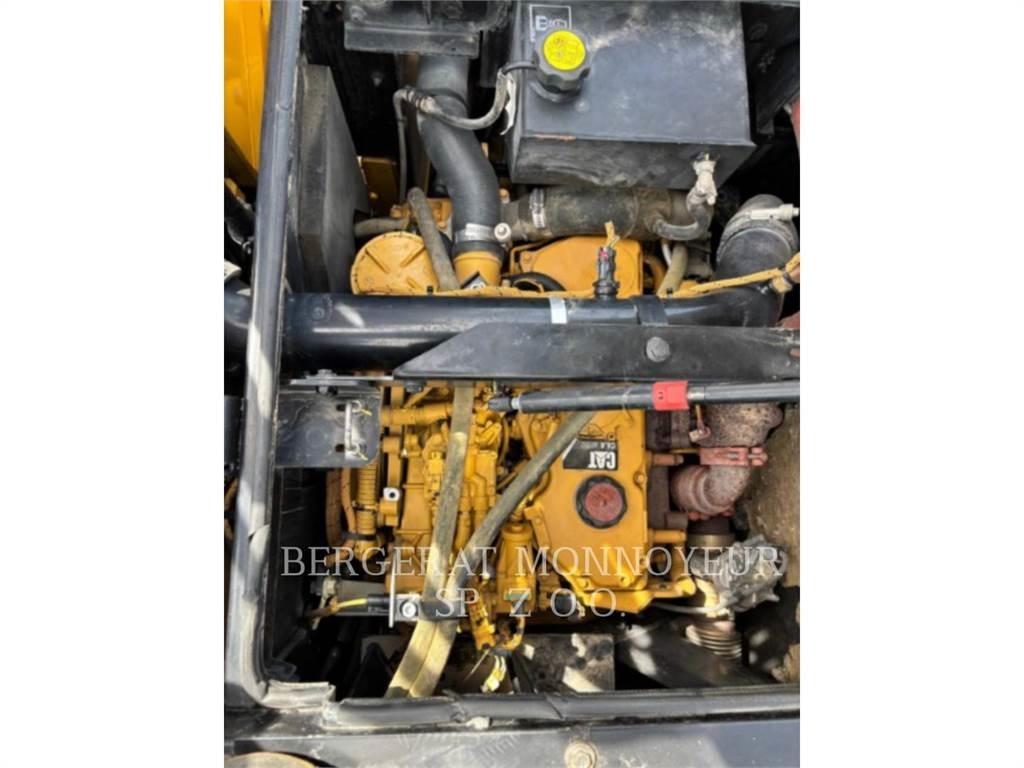 CAT M315F Ratasekskavaatorid