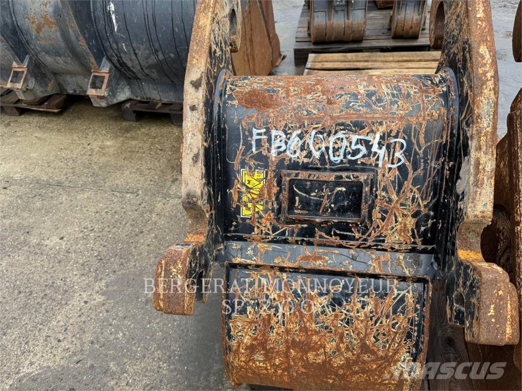 CAT M316F Ratasekskavaatorid