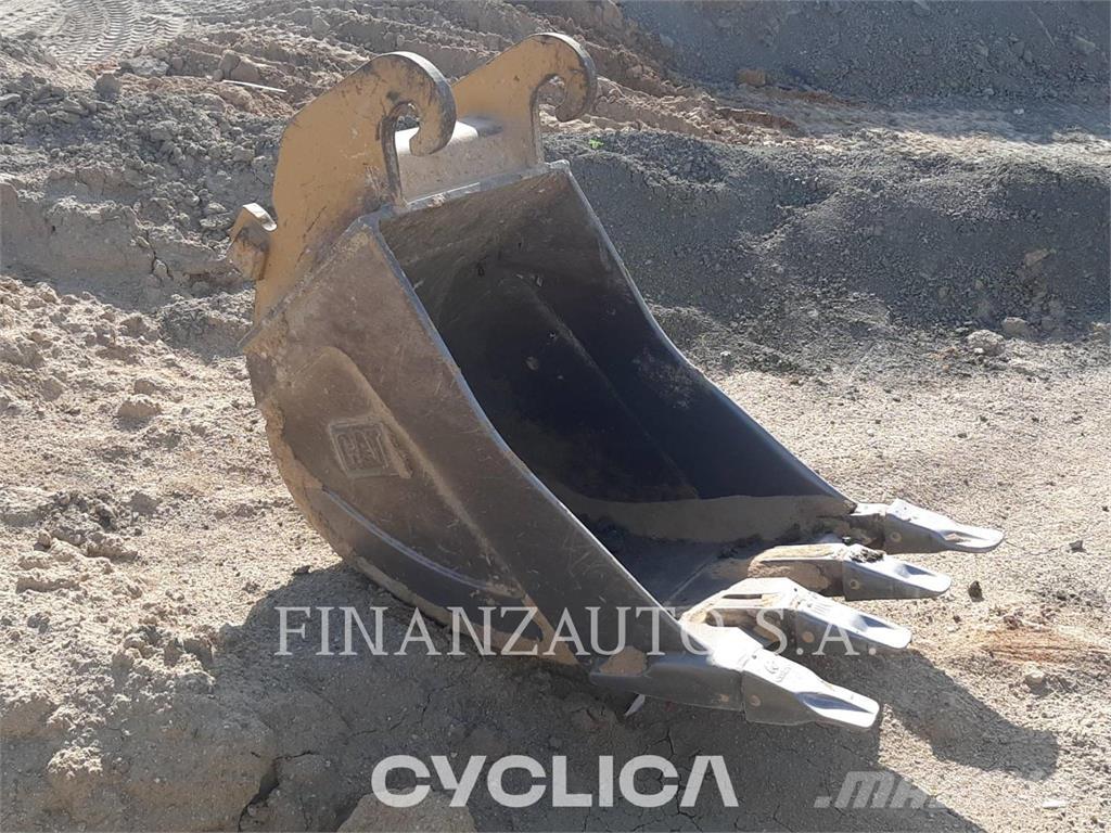 CAT M318 Ratasekskavaatorid