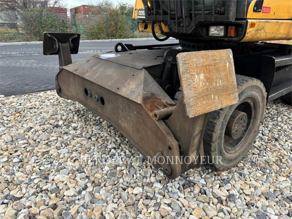 CAT M318C Ratasekskavaatorid