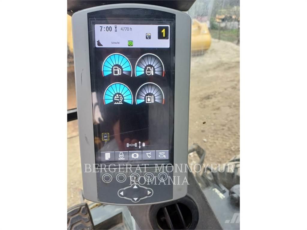 CAT M318F Ratasekskavaatorid