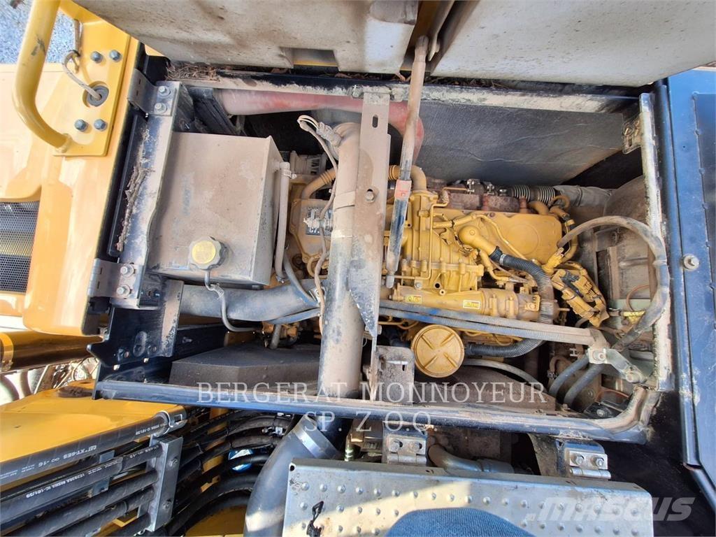 CAT M318F Ratasekskavaatorid