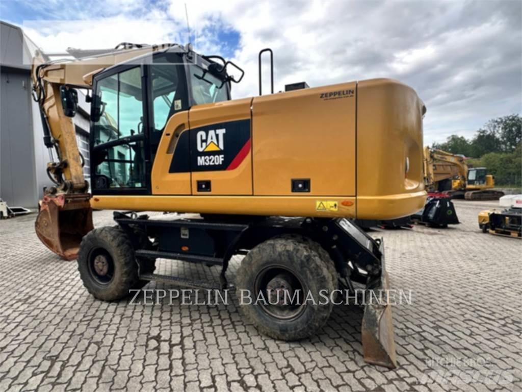 CAT M320F Ratasekskavaatorid