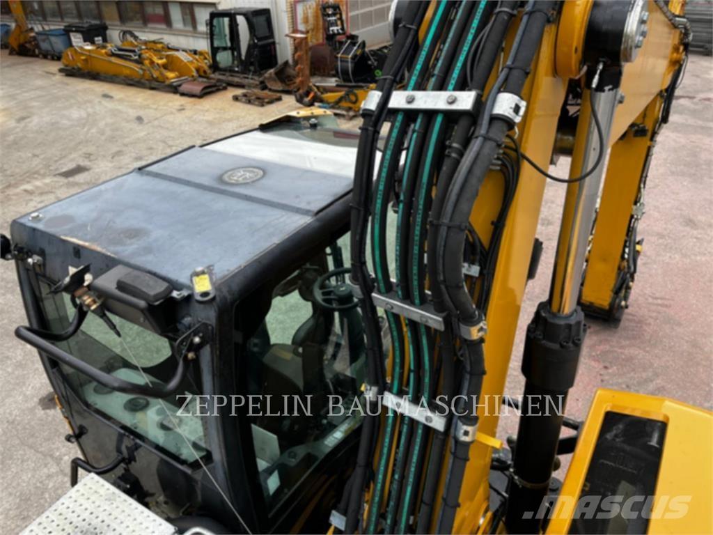 CAT M320F Ratasekskavaatorid