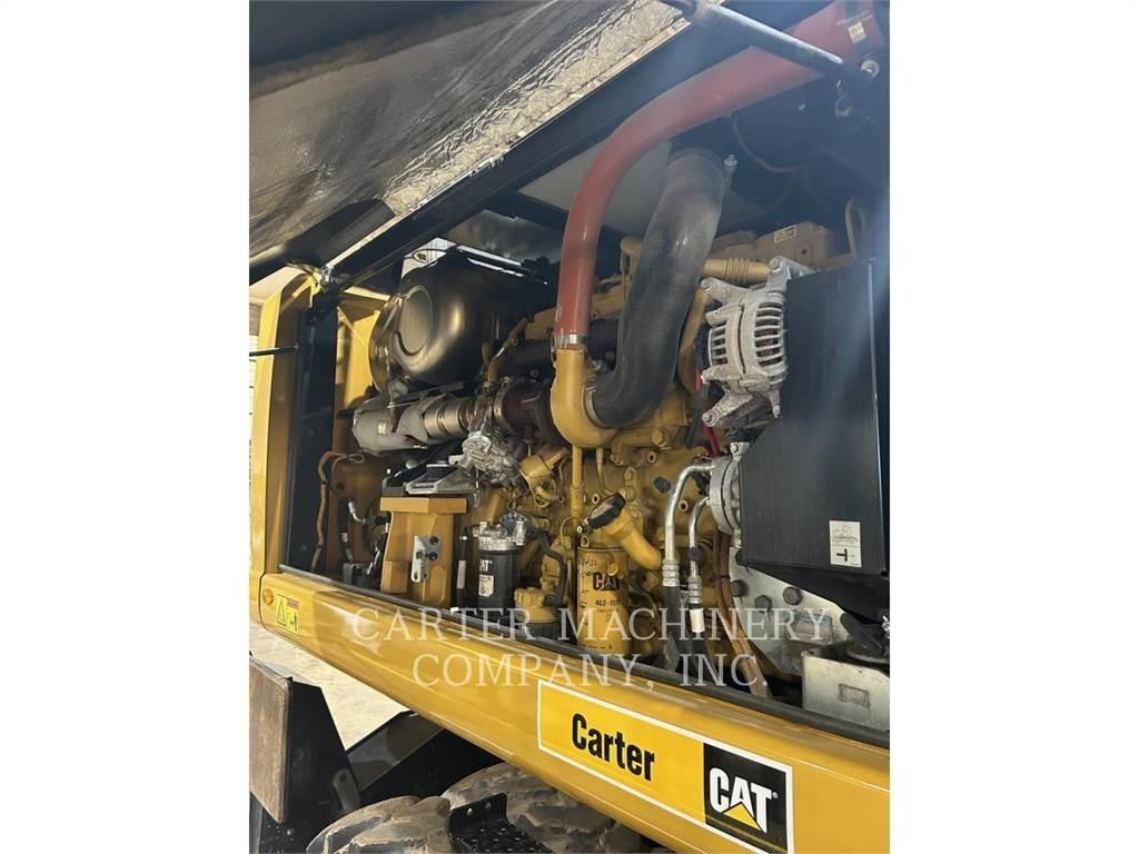 CAT M322F Ratasekskavaatorid