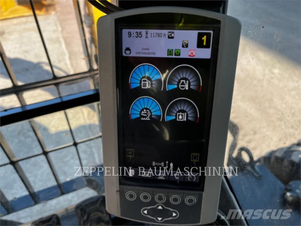 CAT M322F Ratasekskavaatorid