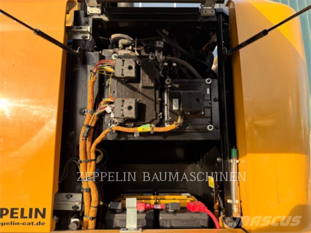 CAT MH3022-06C Lammutusekskavaatorid